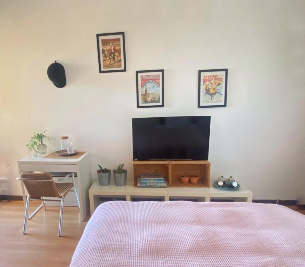 Amazing Private Room In Apartment With Sea Beach View - Pool - Park - Private Condominium - Access To The Beach Oeiras Eksteriør bilde